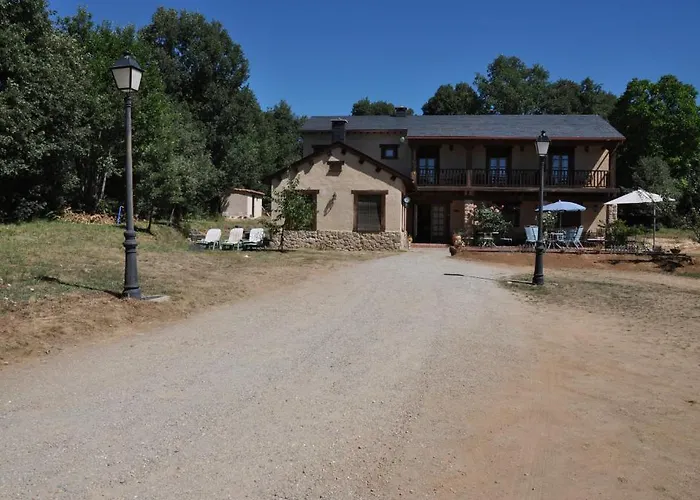 Rural Aguallevada Парамио