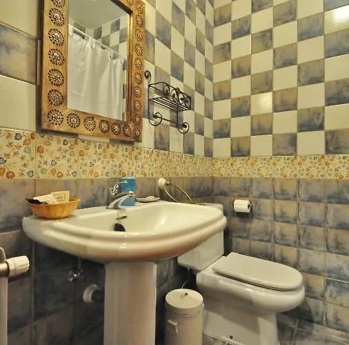 Rural Aguallevada 4* Парамио